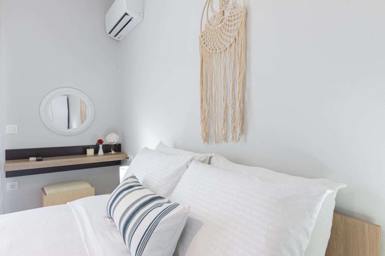 Meda'S Apartment Дассия Экстерьер фото